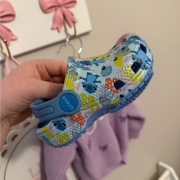 Stitch Crocs - Picture 5 of 5